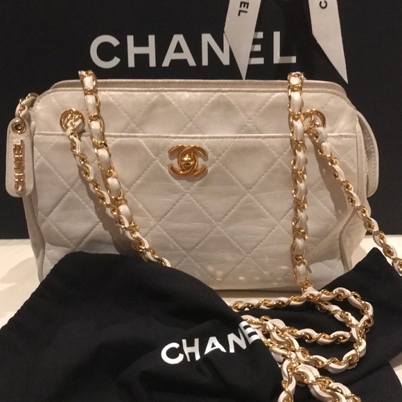🌸🌸CHANEL BAG🌸🌸 - Picture 2 of 8